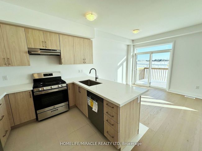 25 Gateway Dr, House other with 6 bedrooms, 4 bathrooms and 2 parking in Barrie ON | Image 16