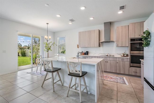 Bright open Kitchen | Image 30