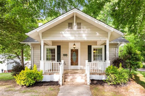 204 S Elm St, Cherryville, NC, 28021-3217 | Card Image