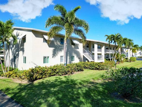 103-301 Circle Dr S, Boynton Beach, FL, 33435-2538 | Card Image
