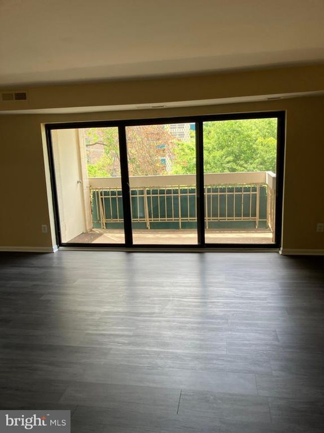 APT-301 - 6137 Leesburg Pike, Condo with 1 bedrooms, 1 bathrooms and null parking in FALLS CHURCH VA | Image 6