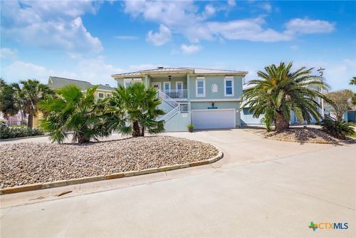 104 Bay Harbor Dr, Aransas Pass, TX, 78336-5804 | Card Image