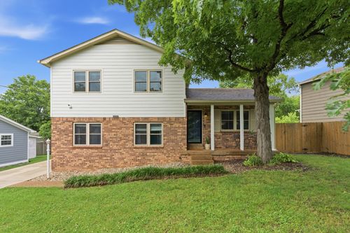 3128 Stoney Brook Cir, Antioch, TN, 37013-1212 | Card Image