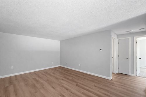 apt-18-21 Horne St, Methuen, MA, 01844-3847 | Card Image