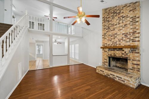 2 Goldthread Ct, The Woodlands, TX, 77381-3415 | Card Image