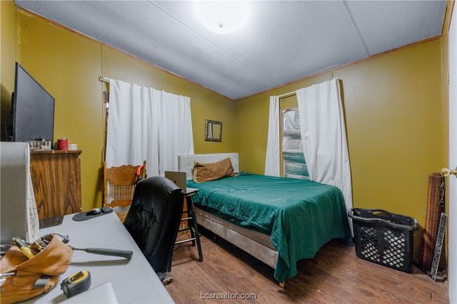 7465 River Oaks Dr, House other with 3 bedrooms, 2 bathrooms and null parking in Iola TX | Image 24