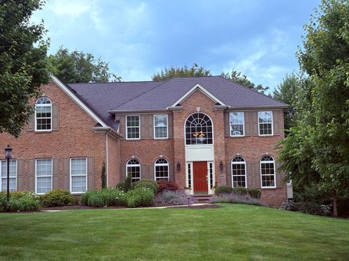 1429 Mystic Valley Dr, Sewickley, PA, 15143-8872 | Card Image