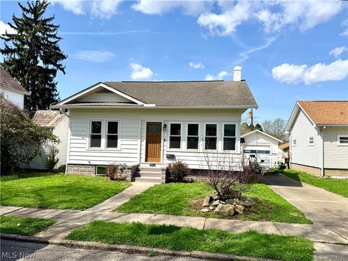 486 Mckinley Ave, Newcomerstown, OH, 43832-1311 | Card Image