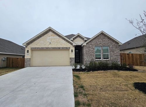 213 Rosemary Dr, Azle, TX, 76020-3197 | Card Image