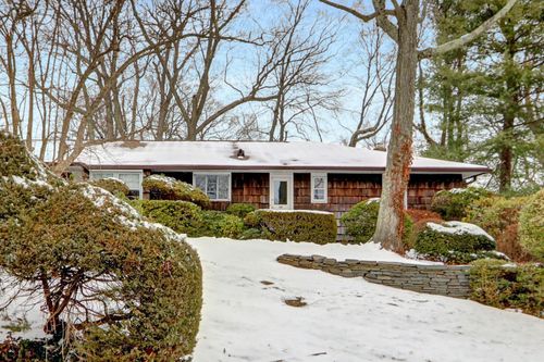 59 The Hemlocks, North Hempstead, NY, 11576 | Card Image