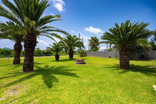 1051 Pompano Drive, Crystal Beach, TX, 77617 | Card Image