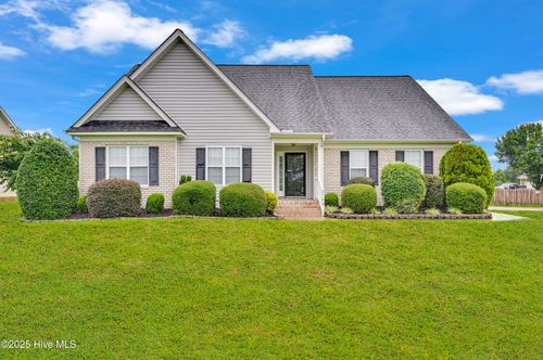 2706 Gregory Ct, Winterville, NC, 28590-9933 | Card Image