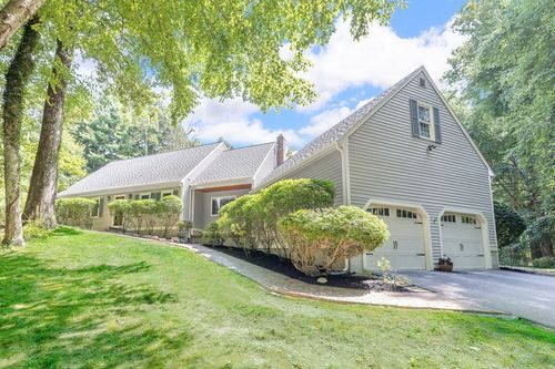 2 Towne Lyne Rd, Sherborn, MA, 01770-1200 | Card Image