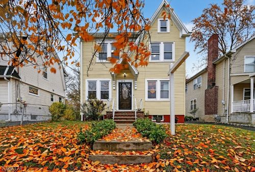 812 E 6th St, Plainfield, NJ, 07062-1804 | Card Image