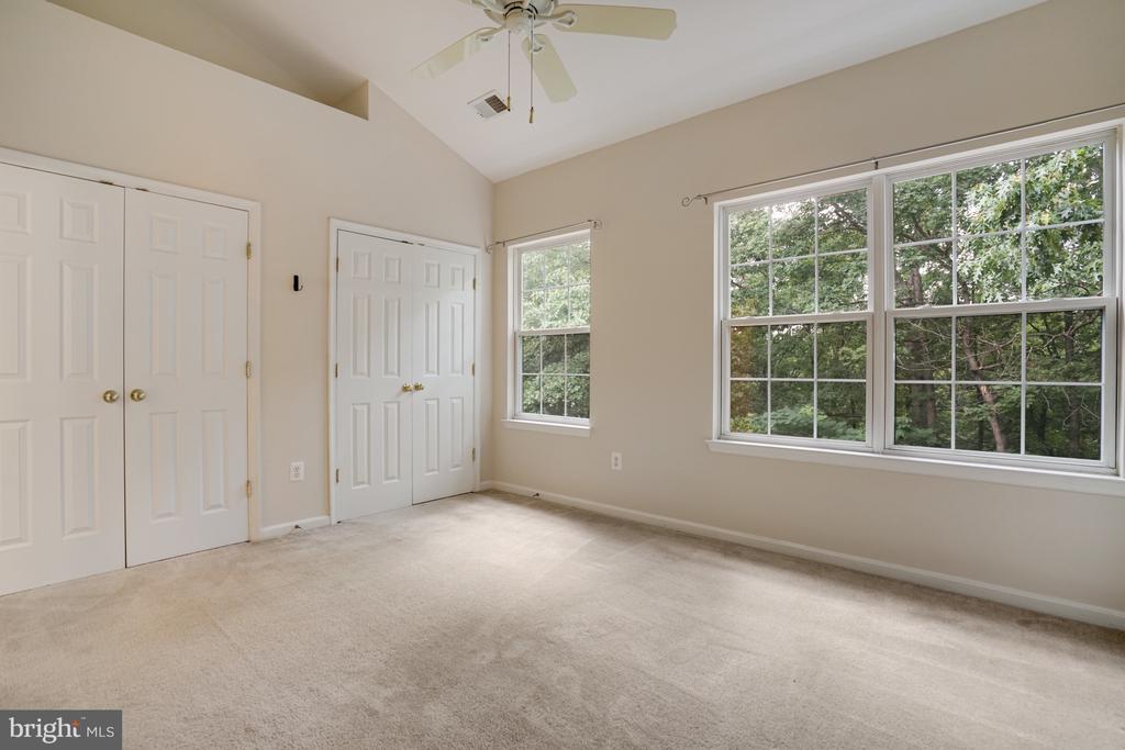 Residential Lease in ALEXANDRIA 3