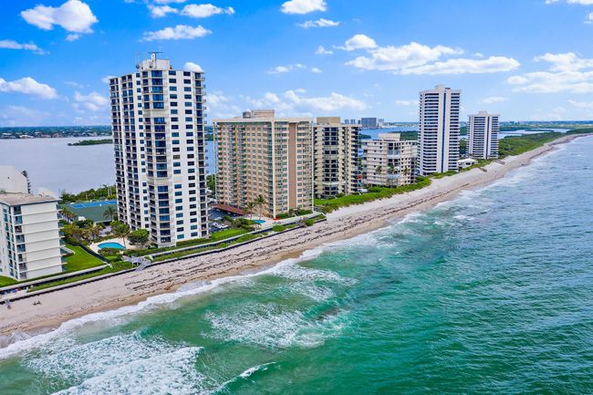 APT-305 - 5420 N Ocean Dr, Condo with 2 bedrooms, 2 bathrooms and null parking in Riviera Beach FL | Image 21