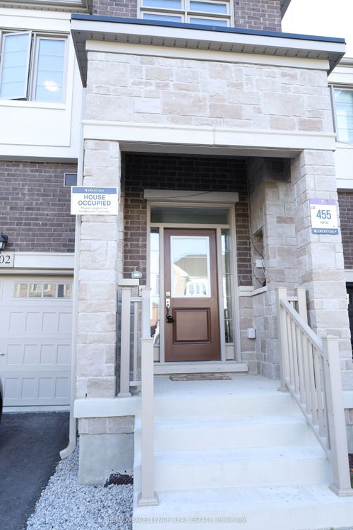 102 Bermondsey Way, Brampton, ON, L6Y6K8 | Card Image