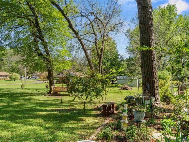 207 Katherine Dr, House other with 3 bedrooms, 2 bathrooms and null parking in Daingerfield TX | Image 22