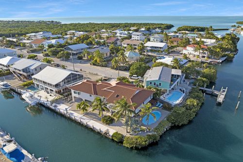 123 Bruce Ct, Marathon, FL, 33050-2915 | Card Image