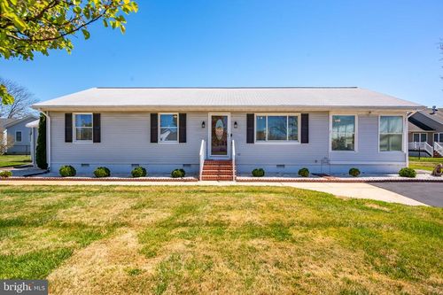 37757 E Pond Cir, SELBYVILLE, DE, 19975-4301 | Card Image