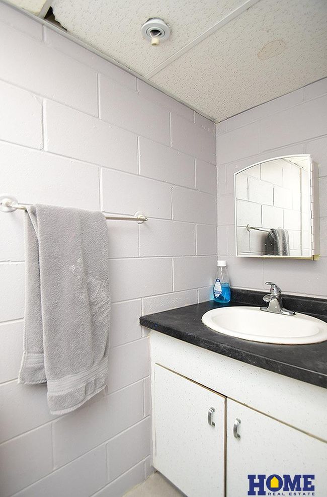 2320 S 58 Th St, House other with 4 bedrooms, 2 bathrooms and 1 parking in Lincoln NE | Image 18