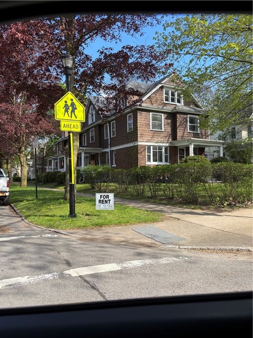 206 Barrington Street, Rochester, NY, 14607 | Card Image