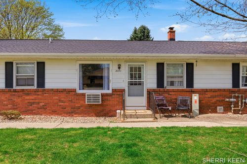 3371 Division Ave Sw, Grandville, MI, 49418-1211 | Card Image