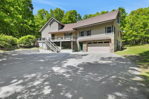 239 Salisbury Tpke, Rhinebeck, NY, 12572-3041 | Card Image
