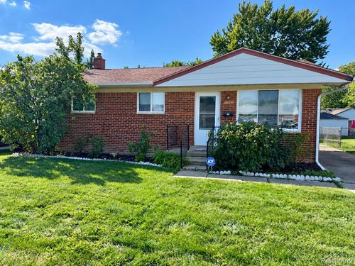 26731 Roberta Street, Roseville, MI, 48066 | Card Image