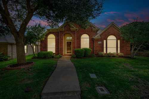 2858 Hilldale Dr, Lewisville, TX, 75067-3843 | Card Image