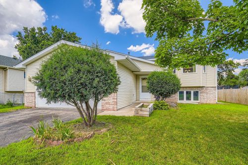 2208 84th Ave N, Brooklyn Park, MN, 55444-1494 | Card Image