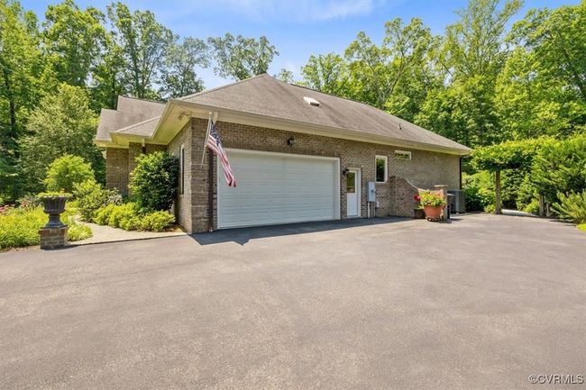 308 Victoria Way, House other with 4 bedrooms, 4 bathrooms and null parking in Richmond VA | Image 43