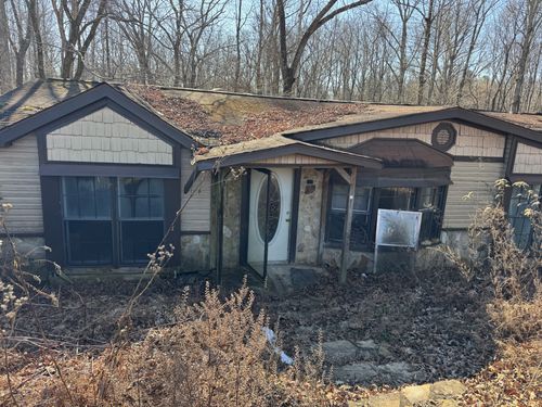 126 Harley Ln, Gainesboro, TN, 38562-7162 | Card Image