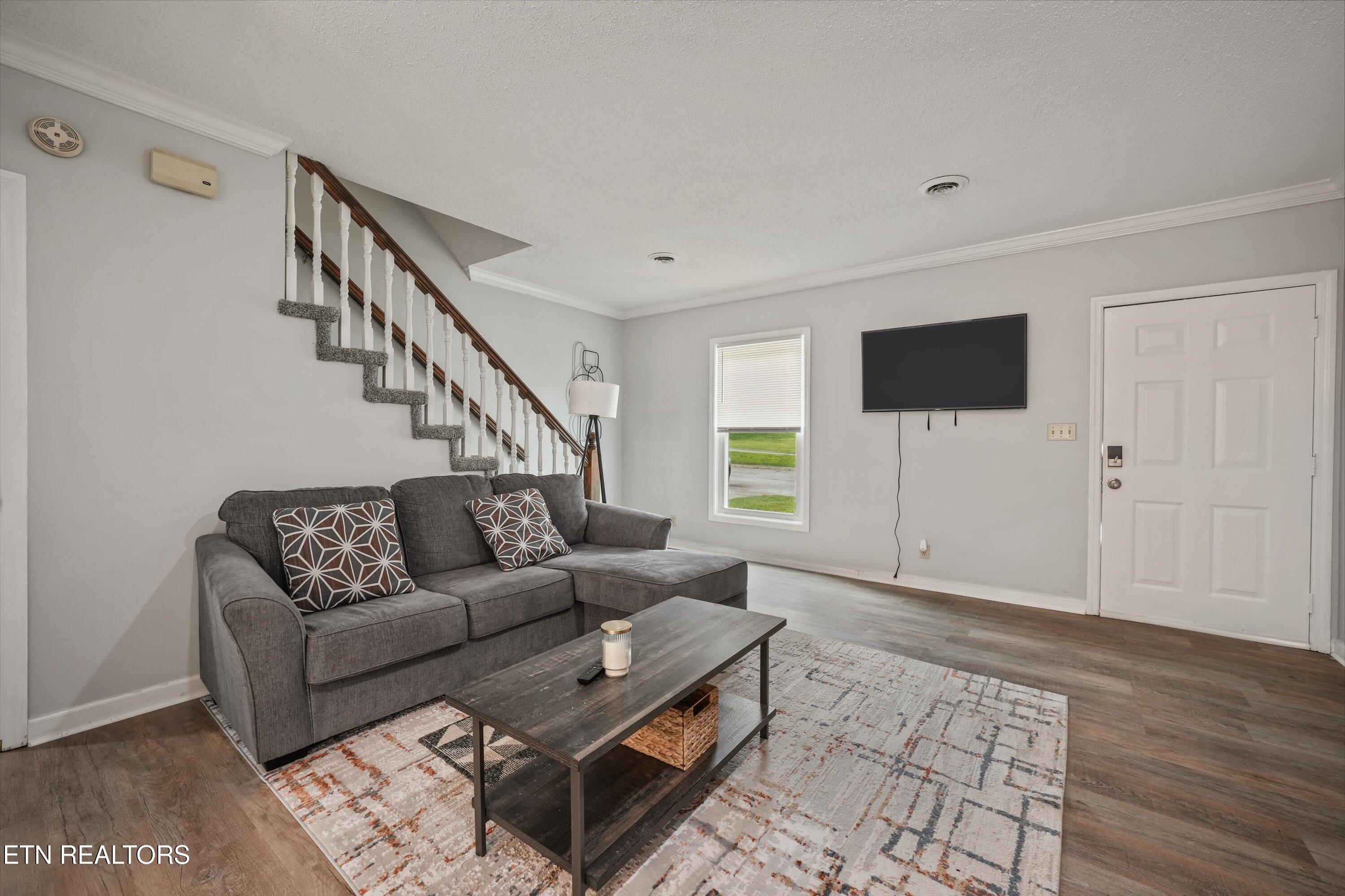 Residential in Oak Ridge 5