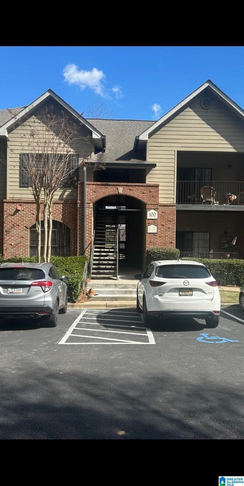 118-118 Sterling Oaks Dr, HOOVER, AL, 35244-2070 | Card Image