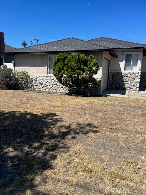 11418 Flossmoor Rd, Santa Fe Springs, CA, 90670-3145 | Card Image