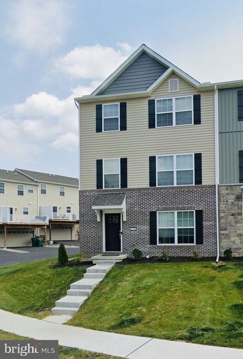 5350 Laurel Valley Ln, ENOLA, PA, 17025-2280 | Card Image