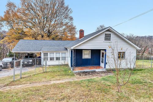 1414 Daniels Creek Rd, Collinsville, VA, 24078-2947 | Card Image