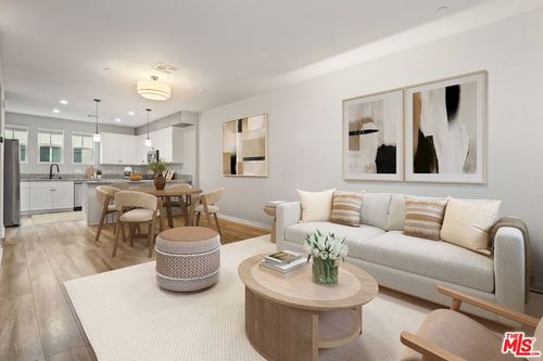 14109 W Birch Ln, Van Nuys, CA, 91405-5471 | Card Image