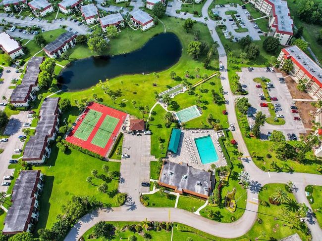 1-304 - 4380 27 Th Ct Sw, Condo with 2 bedrooms, 2 bathrooms and null parking in NAPLES FL | Image 25