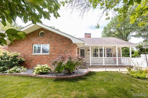 217 Lee Ave, Collinsville, IL, 62234-3832 | Card Image
