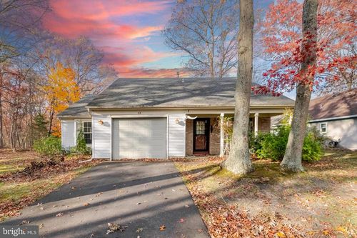 519 Petunia Ln N, WHITING, NJ, 08759-4319 | Card Image