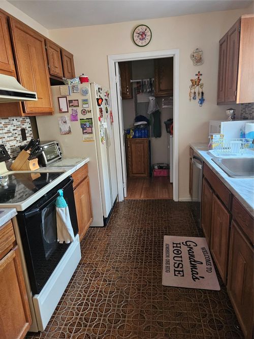 unit-e-206 Springmeadow Dr, Holbrook, NY, 11741-4111 | Card Image