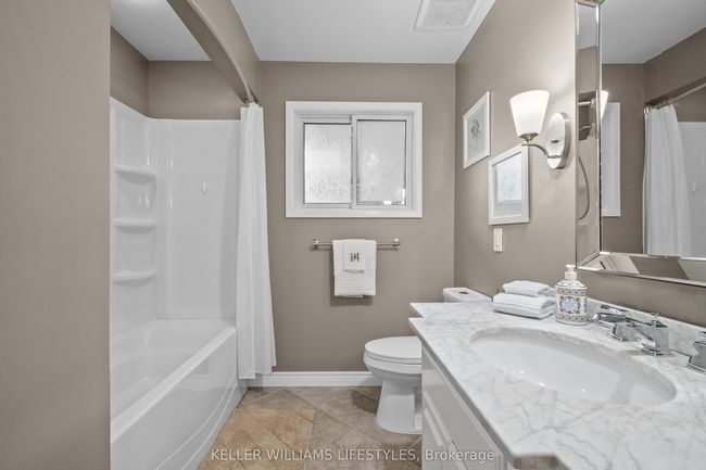 48 Union St, House other with 4 bedrooms, 2 bathrooms and 2 parking in Forest ON | Image 14