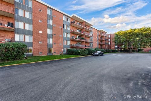apt-417s-16 E Old Willow Rd, Prospect Heights, IL, 60070-1926 | Card Image