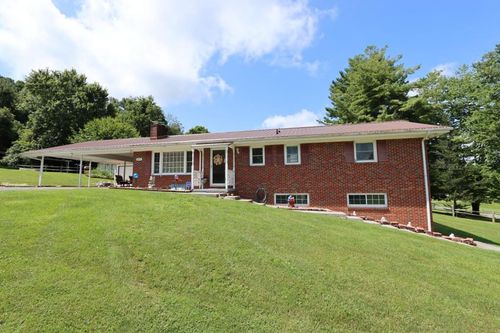 4244 Reedy Creek Rd, Bristol, VA, 24202-1460 | Card Image