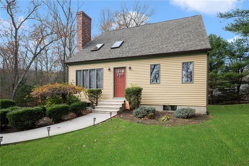 539 Douglas Pike, North Smithfield, RI, 02896-9321 | Card Image