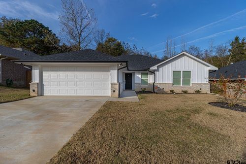 19842 Meadow West Ln, Flint, TX, 75762-7039 | Card Image