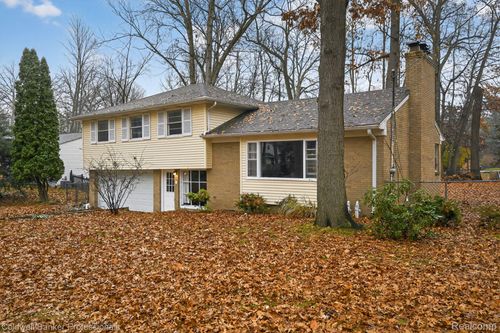 4448 Greenwood Dr, Okemos, MI, 48864-3044 | Card Image