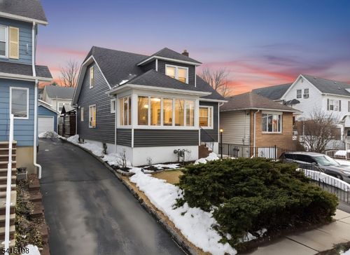 22 William St, North Arlington, NJ, 07031-6153 | Card Image
